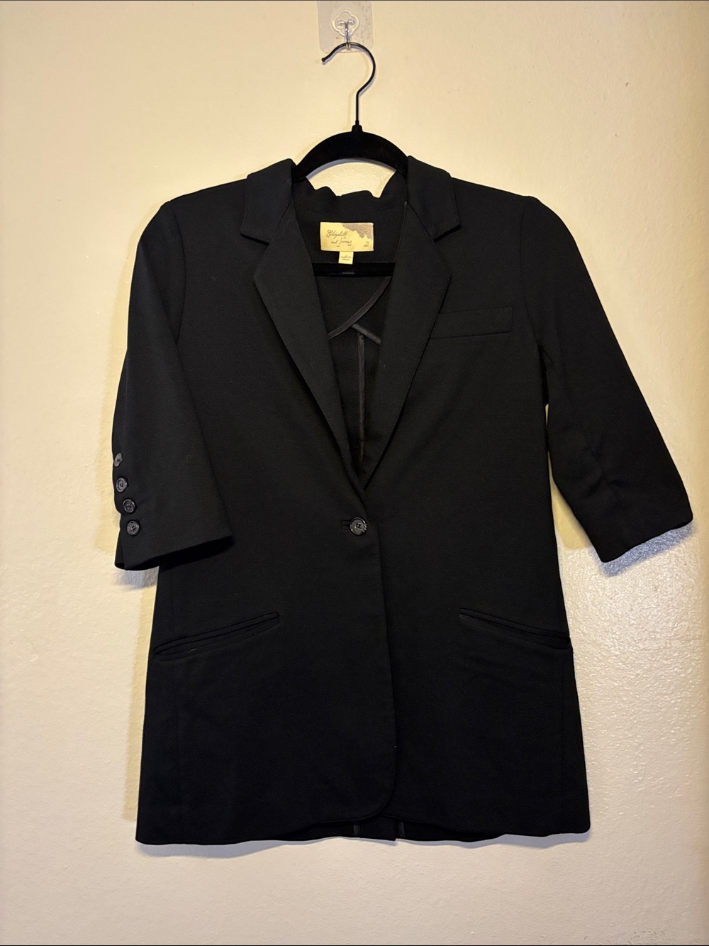 Elizabeth & James Black Women's Tailored Blazer Jacket - Classic Single-Button
